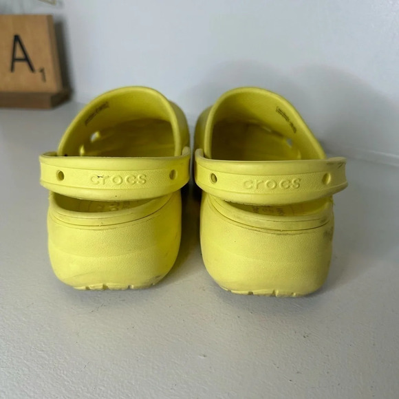 CROCS Yellow Wedge Iconic Comfort Women’s - Size 9 - Picture 2 of 9
